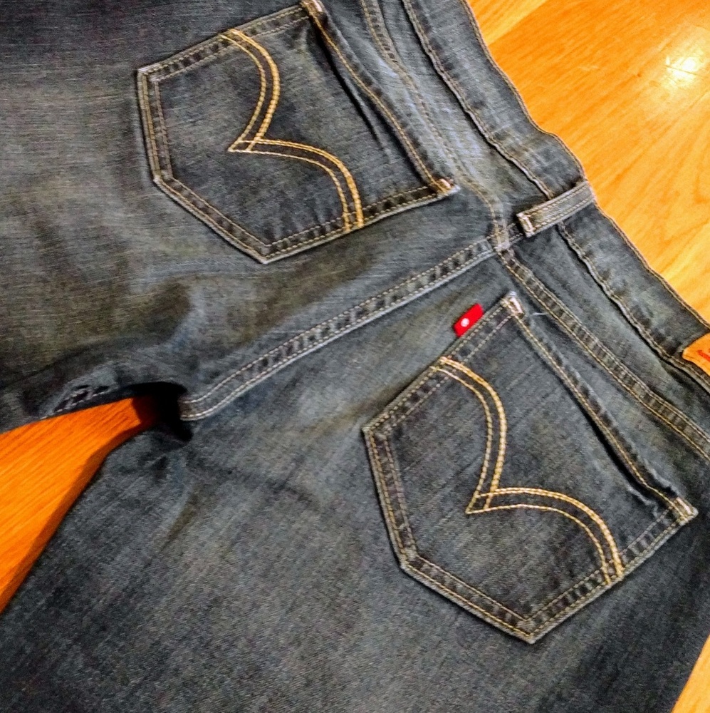 Levi's 524 Skinny Jeans